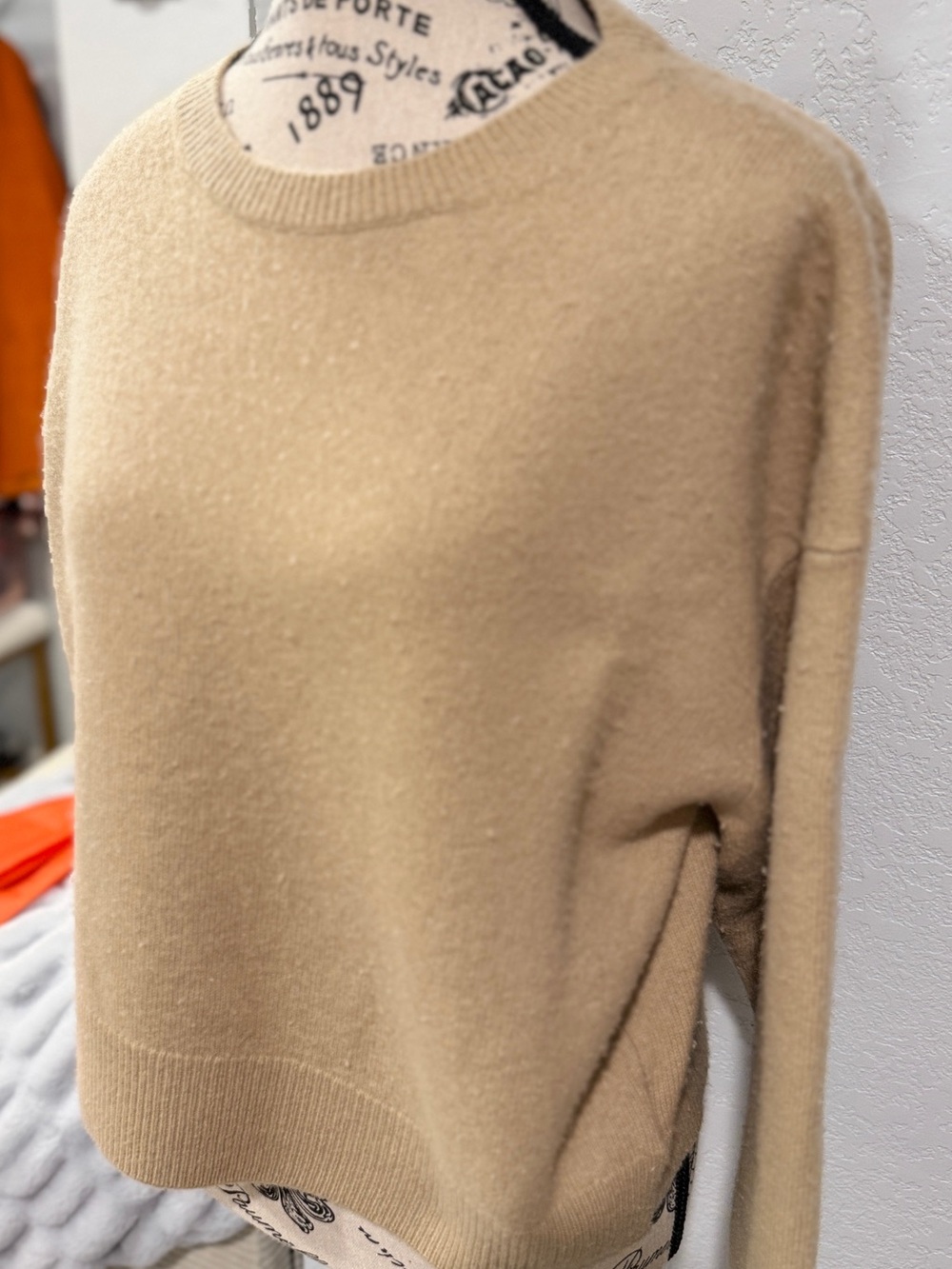 Athleta 80% Merino Wool 20% Cashmere Crewneck Sweater Tan Beige Size Large - Picture 3 of 7